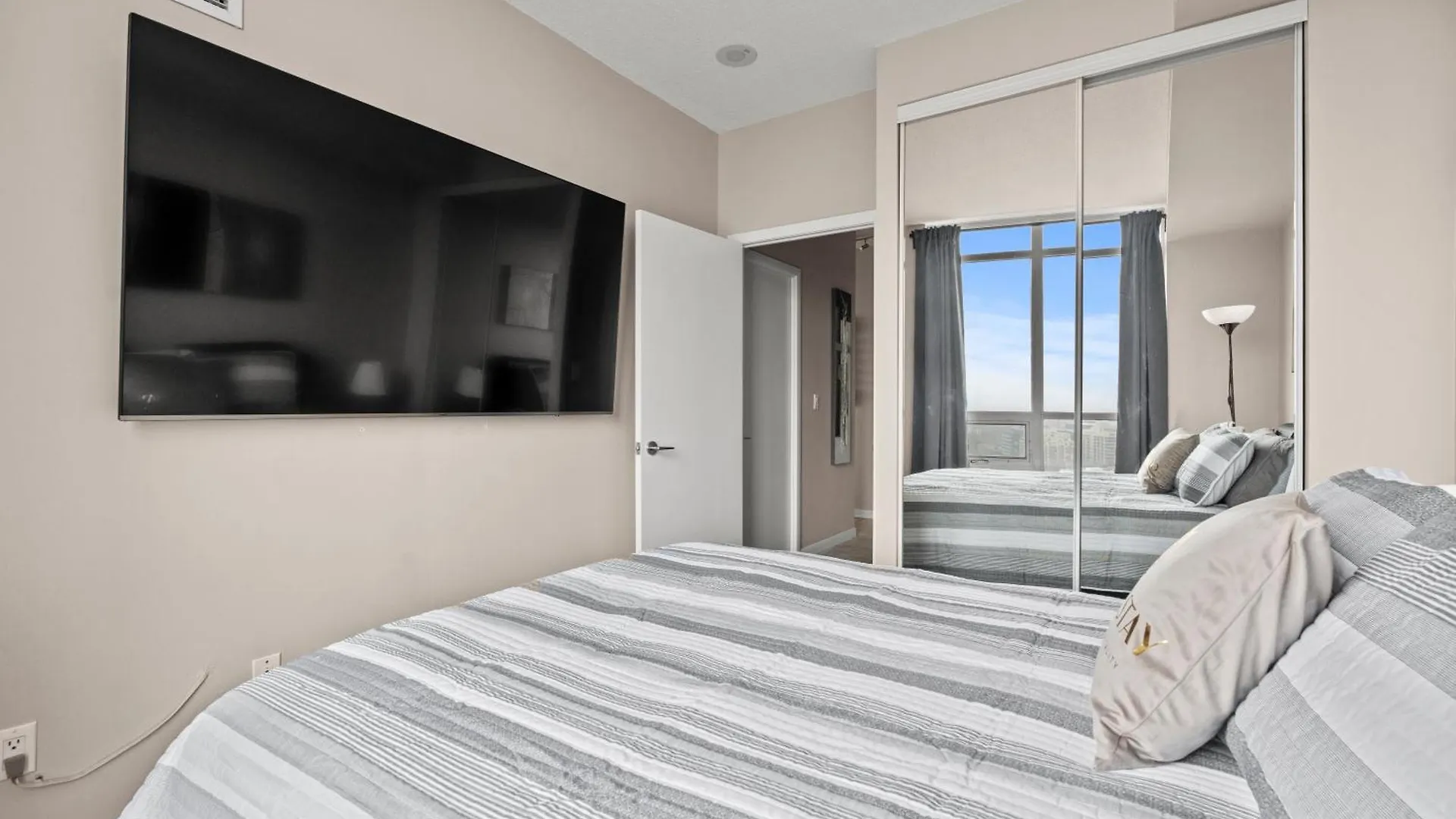 Globalstay Atlantis At Waterpark City Condos Toronto 0*,
