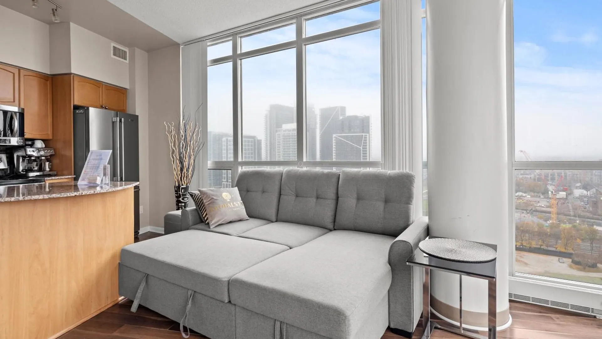 Globalstay Atlantis At Waterpark City Condos Toronto